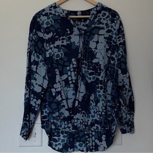 Diane Gilman Women’s Navy & Light Blue Printed Long-Sleeve Blouse